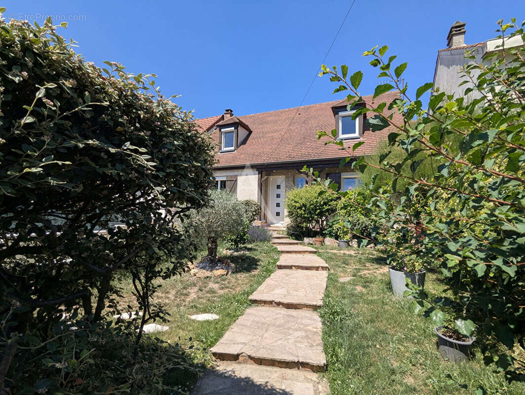 Maison à VAIRES-SUR-MARNE