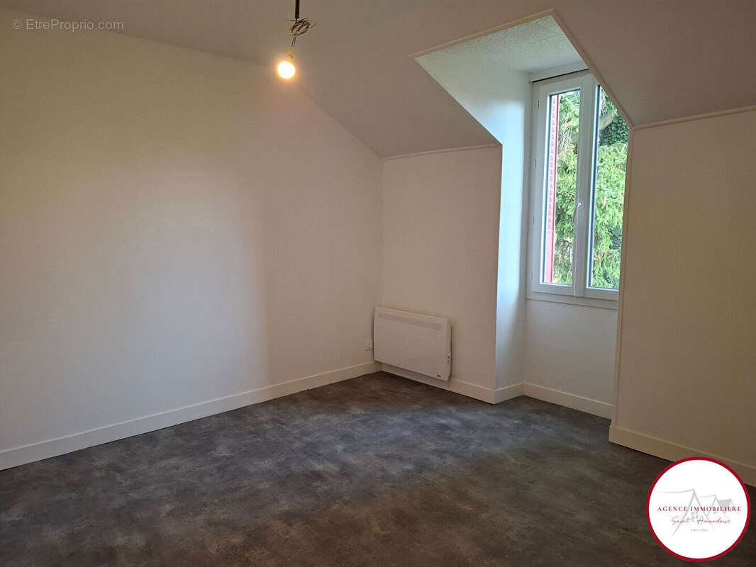 Maison à SAINT-AMAND-MONTROND