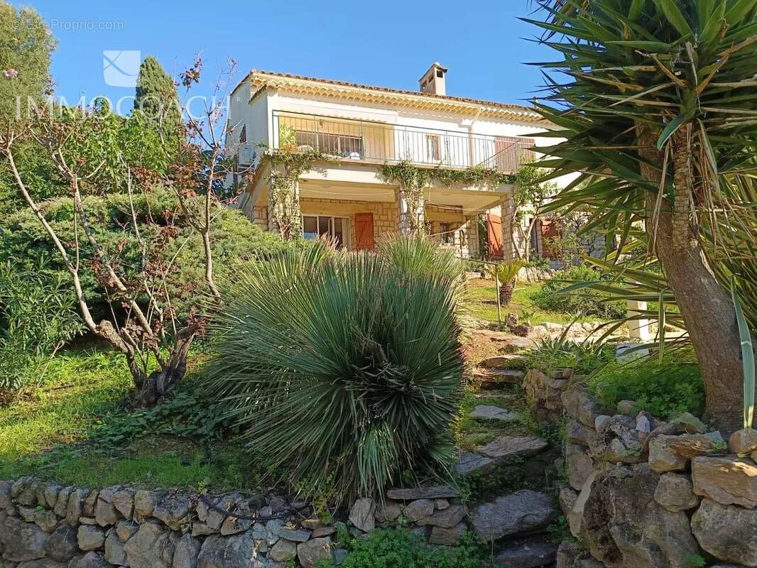 Maison à CARQUEIRANNE