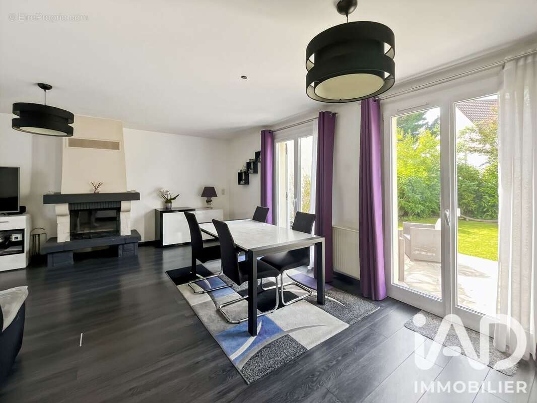 Photo 6 - Maison à MOISSY-CRAMAYEL