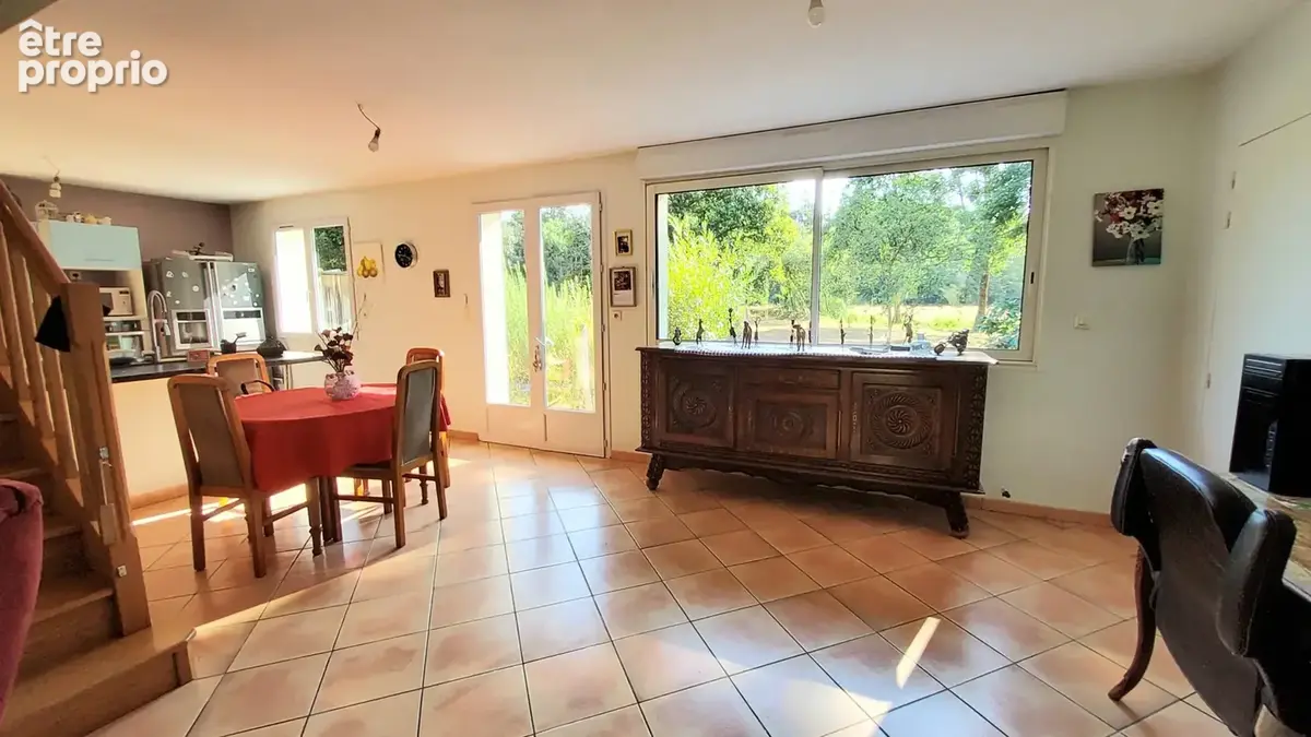 A VENDRE - Maison de hameau 120m2 - 6 pièces - 4 chambres - SAINT-SENOUX - photo 5