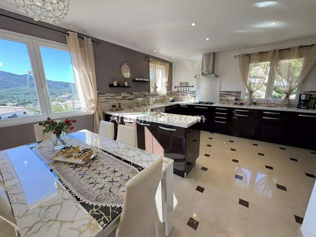 Maison à SAINTE-MAXIME