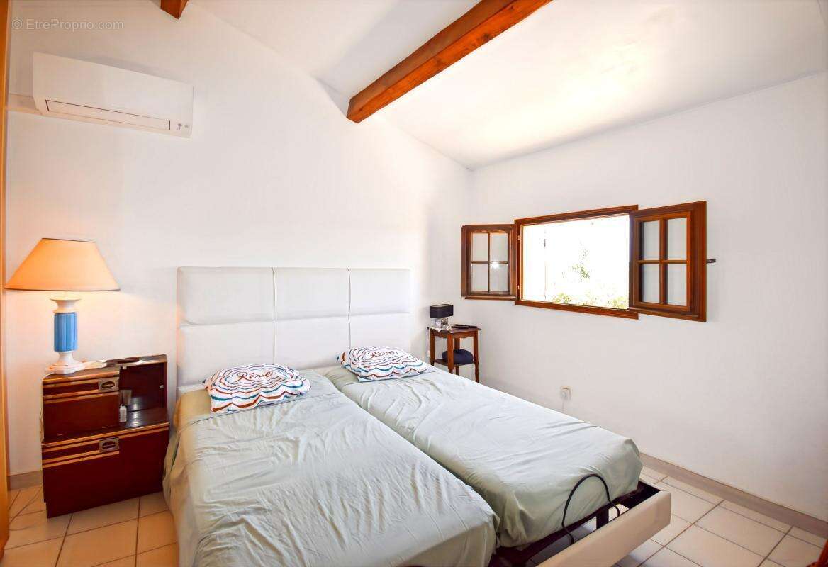 Maison à VERS-PONT-DU-GARD