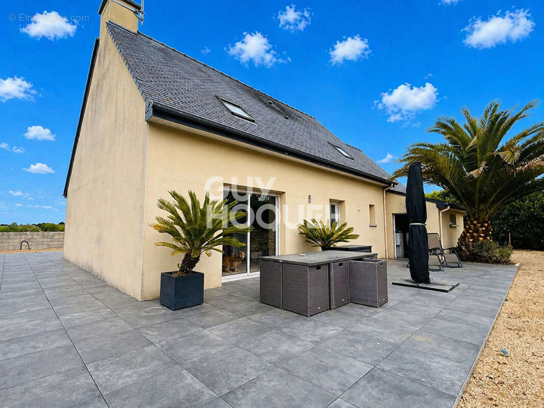 Maison à DOL-DE-BRETAGNE