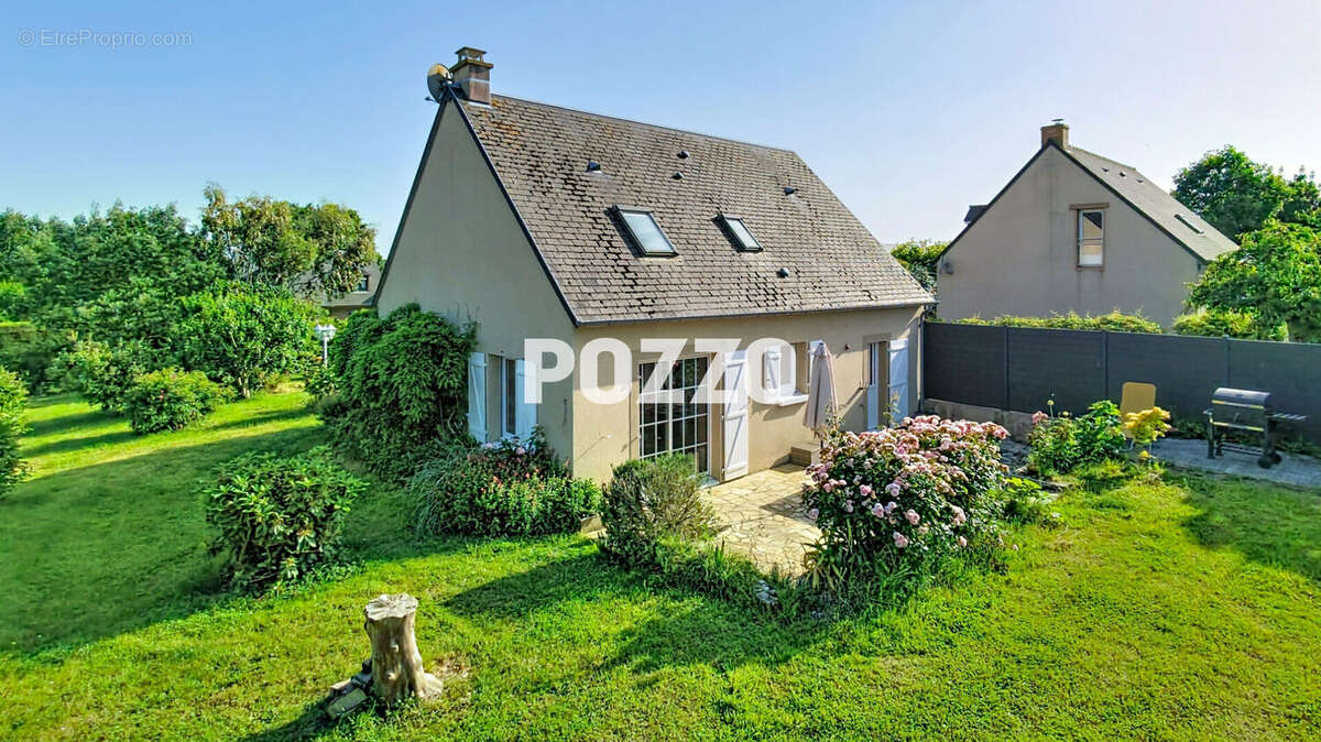 Maison à DRAGEY-RONTHON