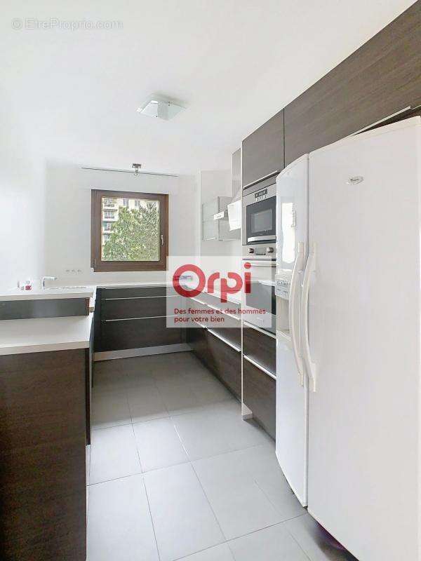 Appartement à ISSY-LES-MOULINEAUX