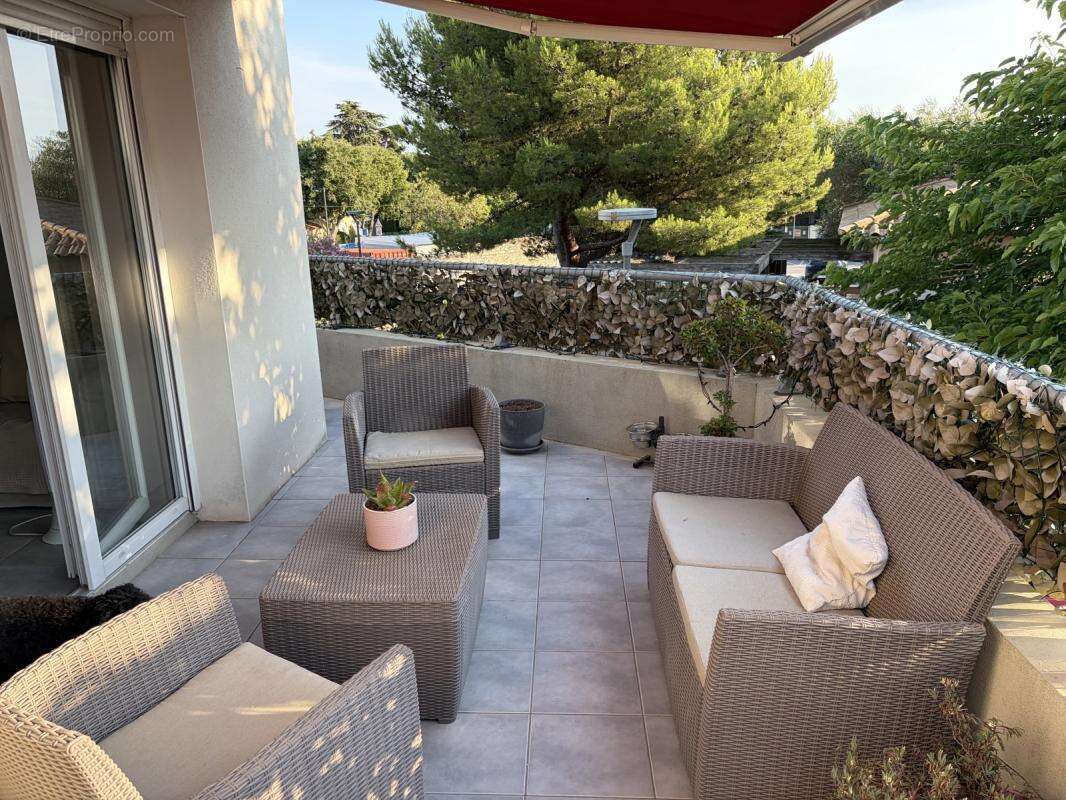 Appartement à MEZE
