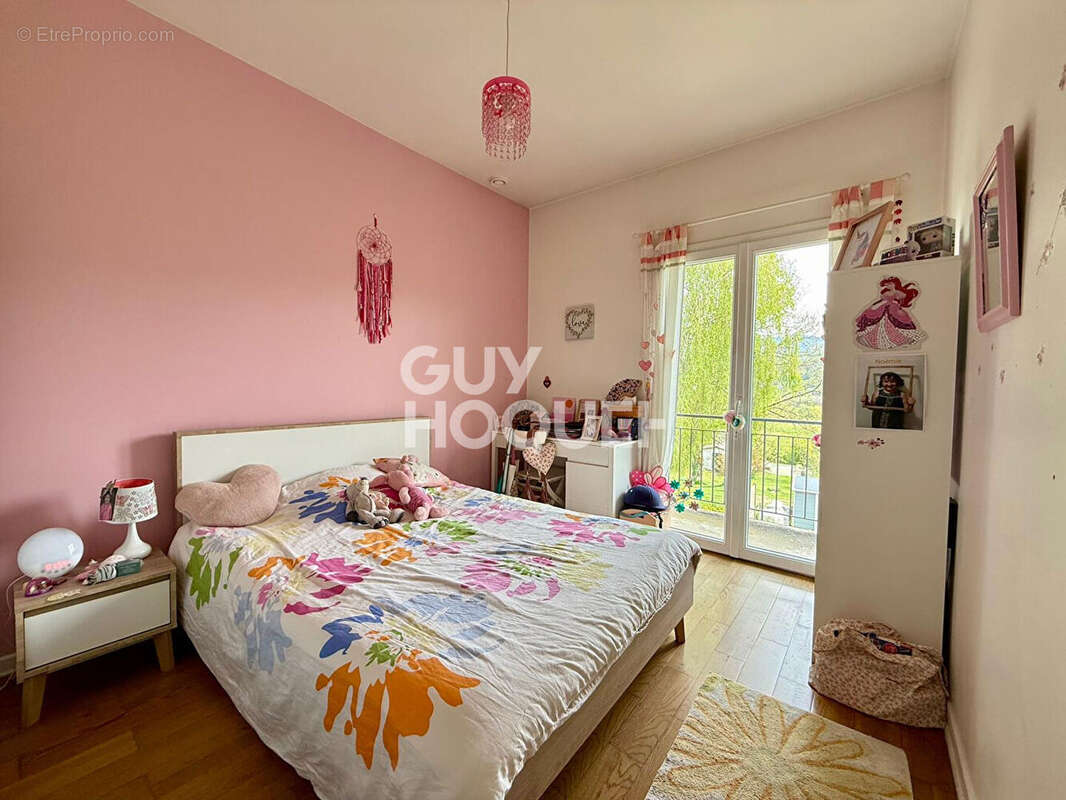 Appartement  Duplex Entrelacs 5 pièces 196 m2 avec terrain - photo 11