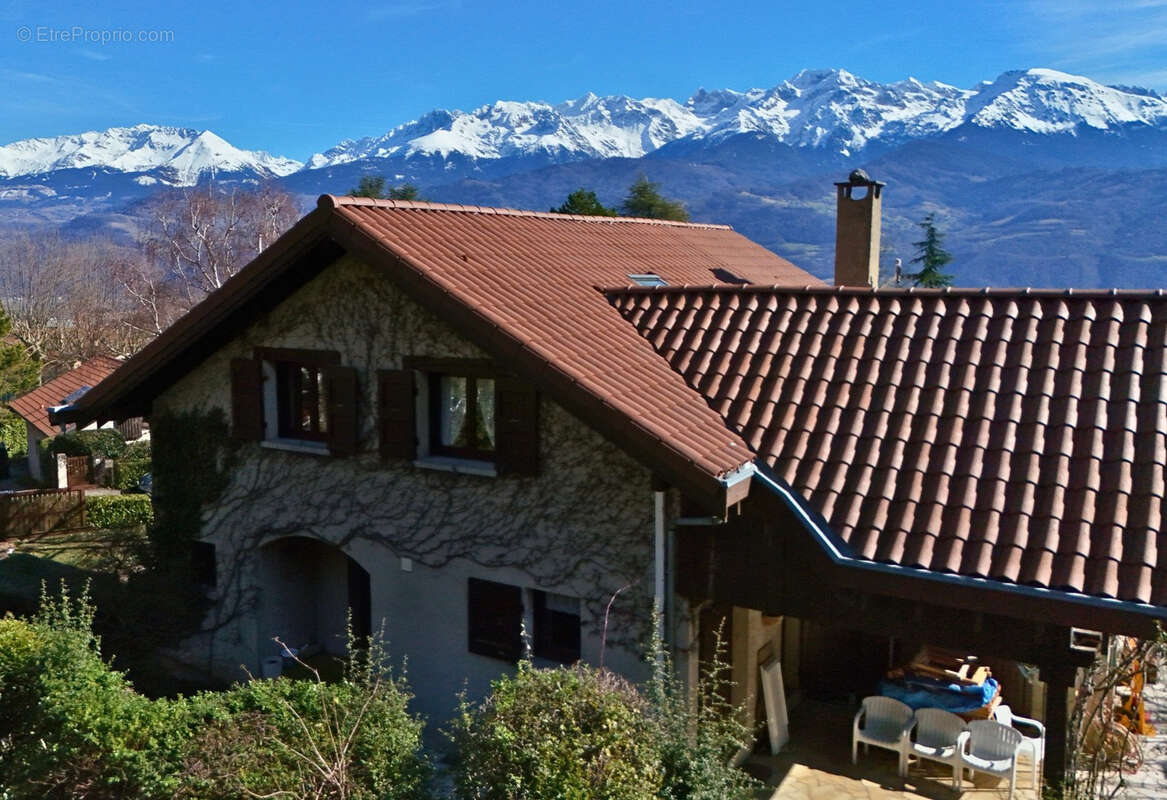 Maison à SAINT-ISMIER