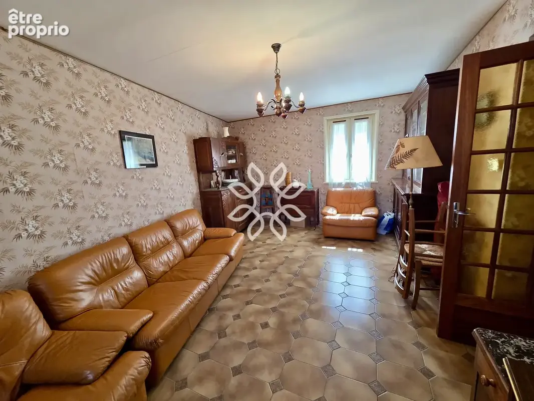 Maison de Village avec dépendances - photo 7