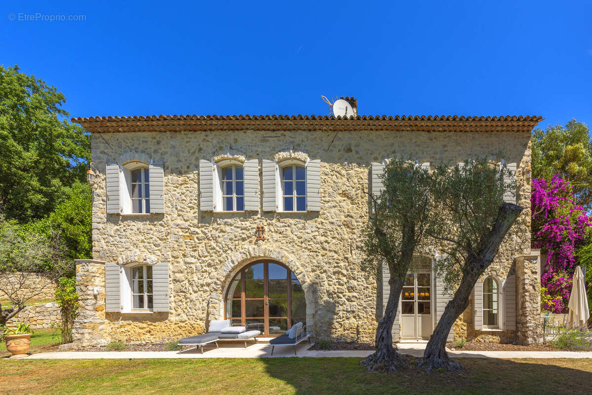 Maison à MOUGINS