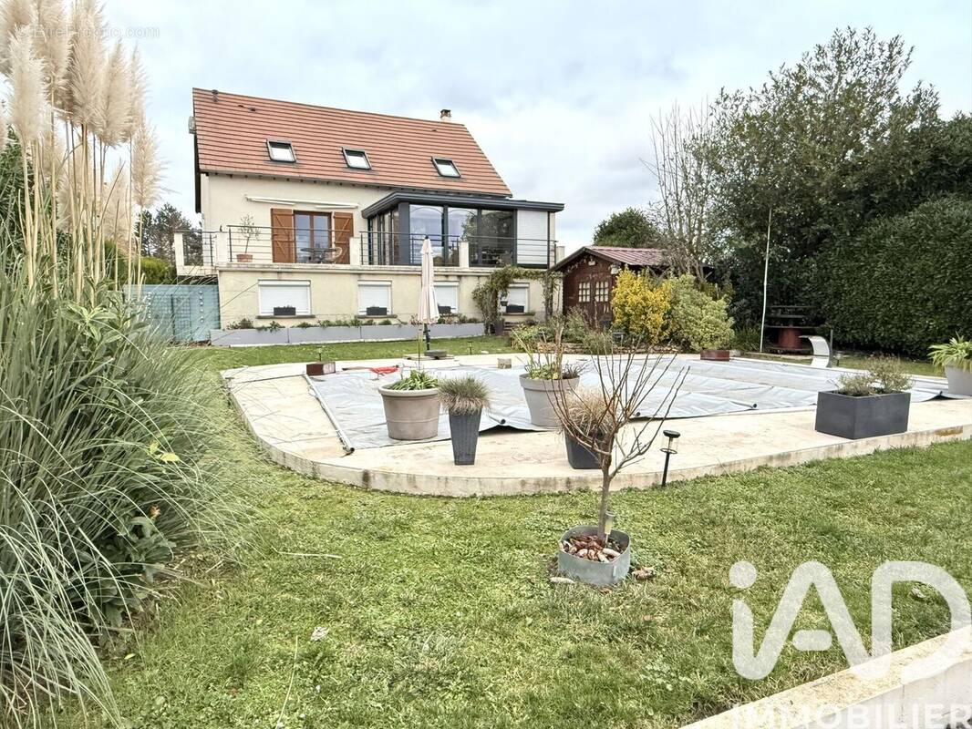 Photo 1 - Maison à LA QUEUE-EN-BRIE