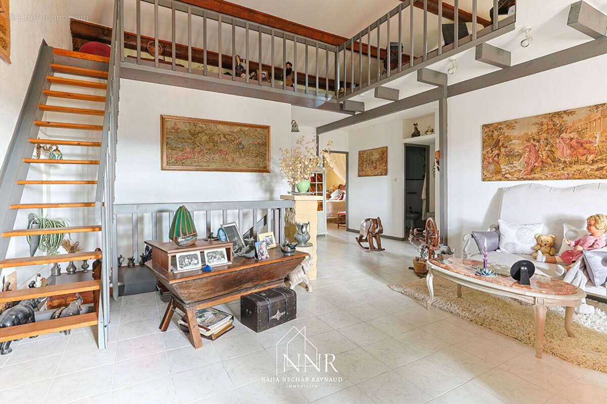 Maison à JONQUIERES