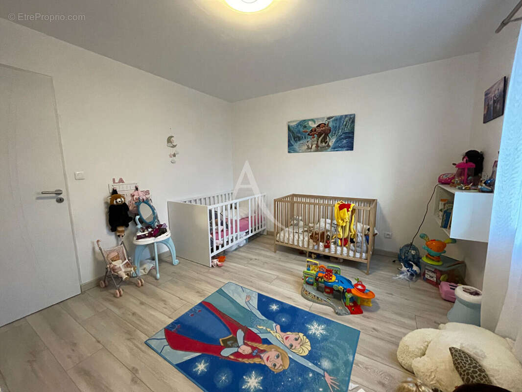 Maison à CONTRES
