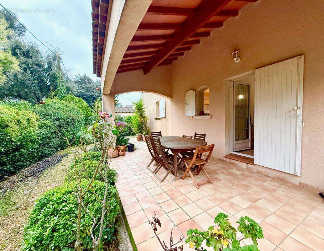 Maison à SIX-FOURS-LES-PLAGES