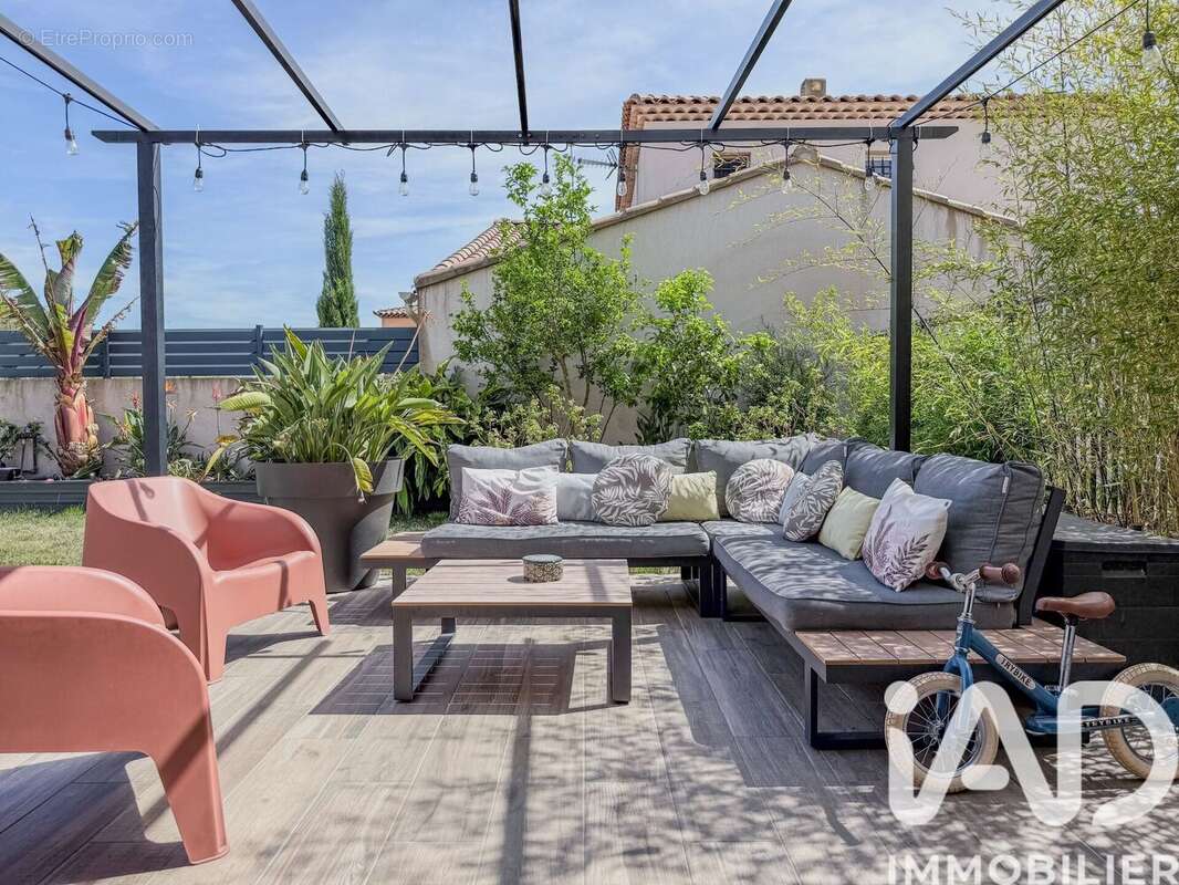 Photo 2 - Maison à CUERS