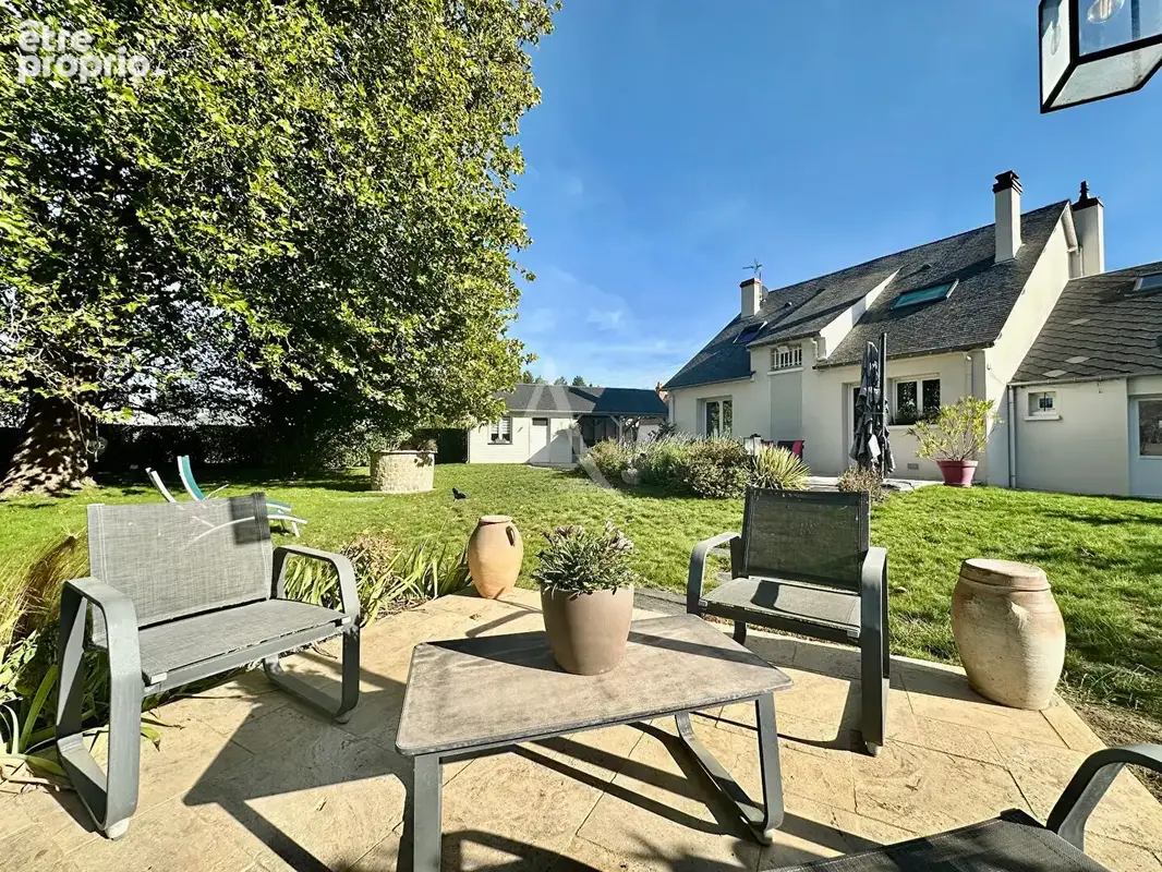 Photo Maison à Checy au prix de 399 900€