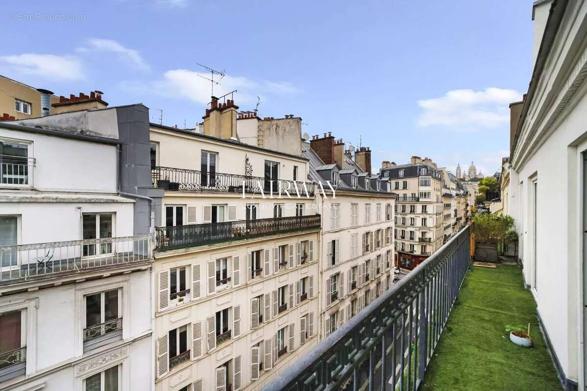 Appartement à PARIS-8E