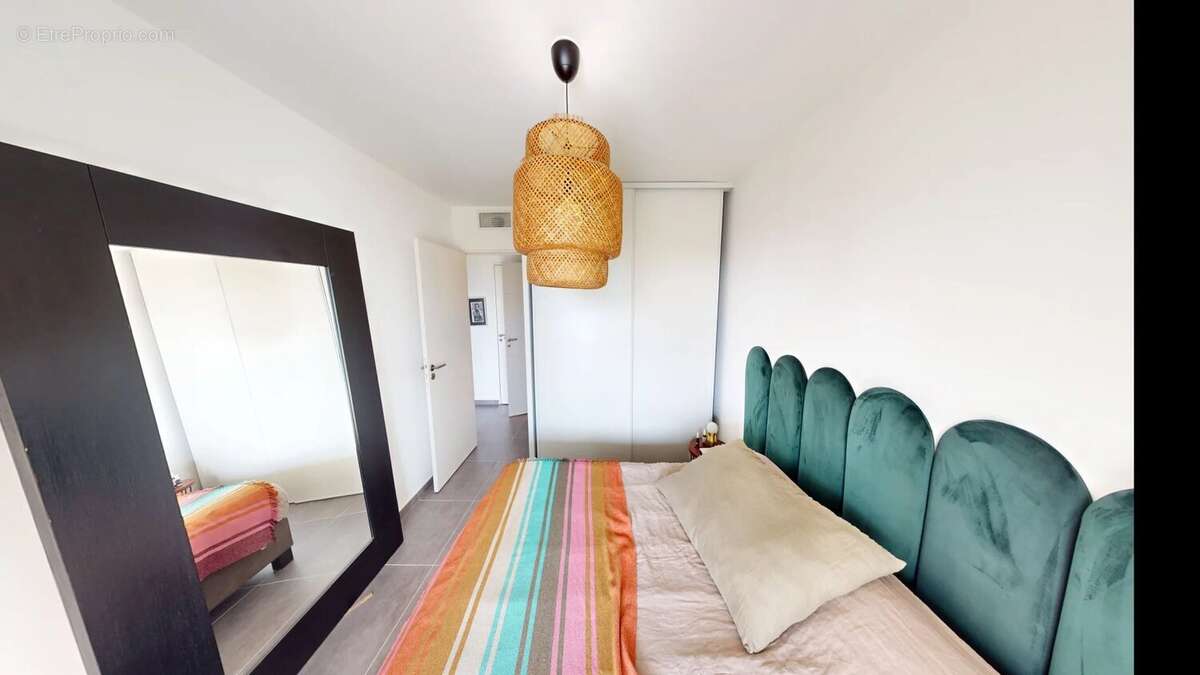 Appartement à VILLENEUVE-LOUBET