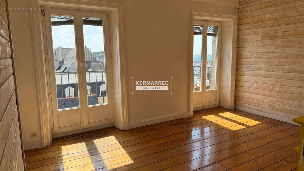 Appartement saint malo centre st servan 5 pièce(s) 121 m2 vue mer  port et intra muros - photo 2
