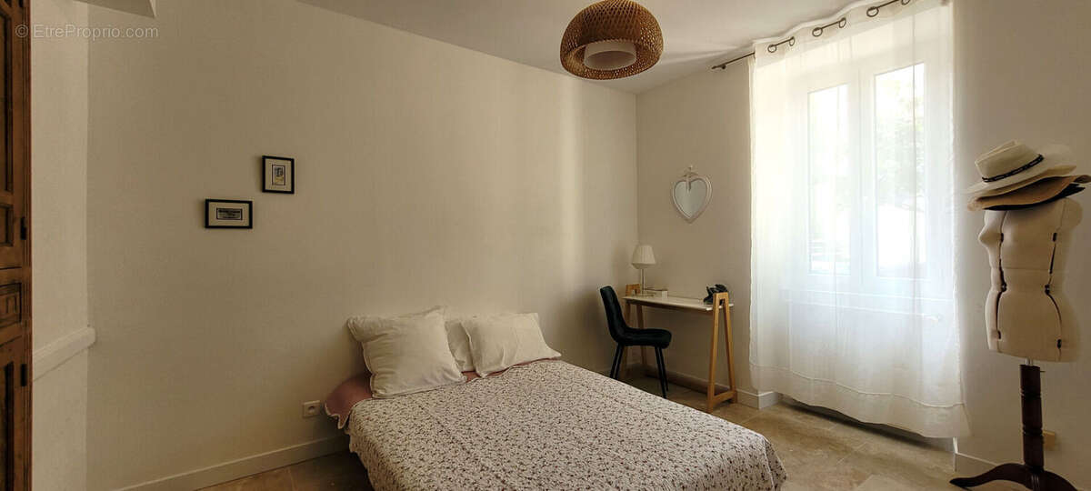Maison de village avec terrasses et possibilité gite ou local professionnel. - photo 9