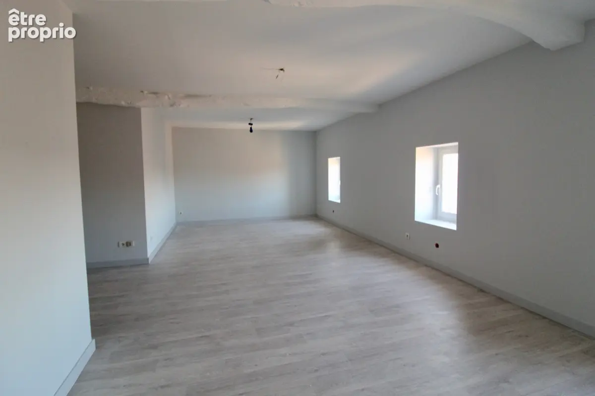 Sainte Livrade sur Lot, IMMEUBLE DE RAPPORT de 423 m2 habitables comprenant 7 lots d'habitation Rentabilité très bonne de 12,10  - photo 15