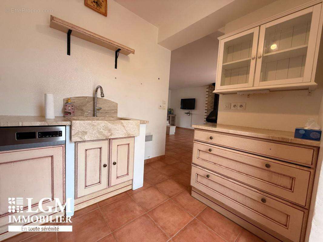 Maison à CHATEAUNEUF-LES-MARTIGUES