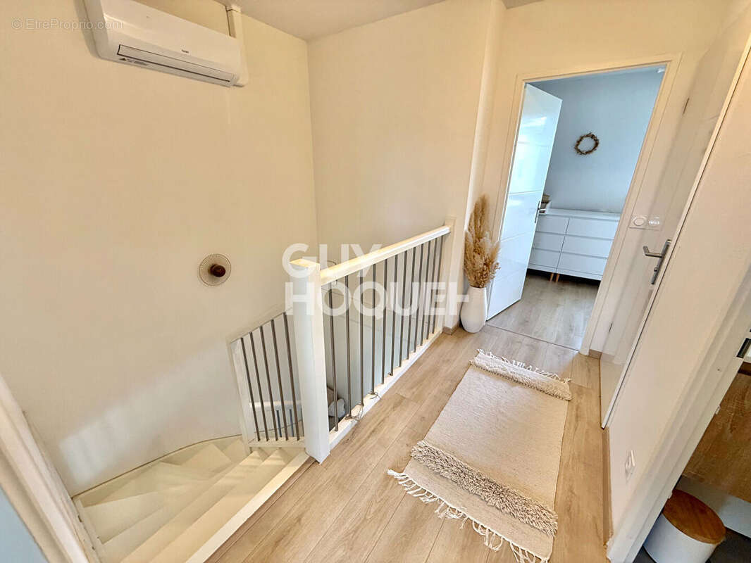 Maison à BLANQUEFORT