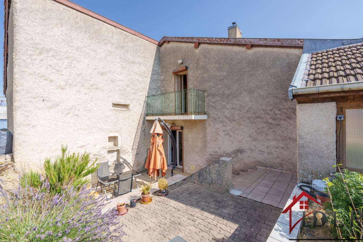 Maison de Famille (225 m2) avec Salle de Jeux et Studio Indé - photo 13