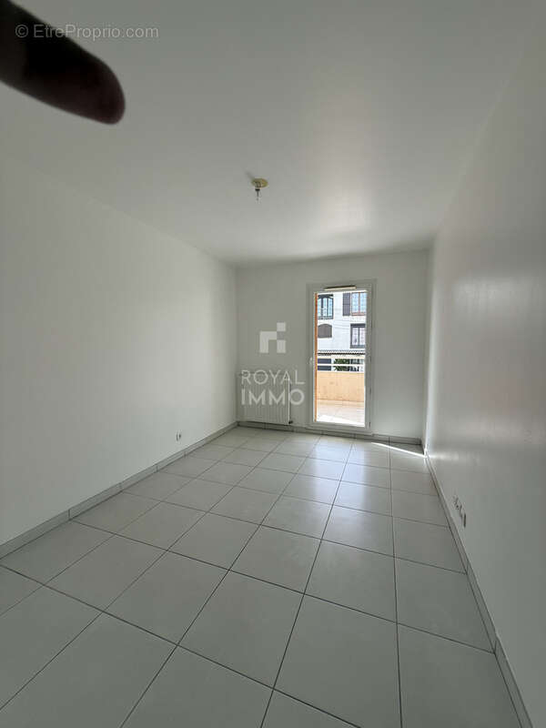 Appartement à LA VALETTE-DU-VAR