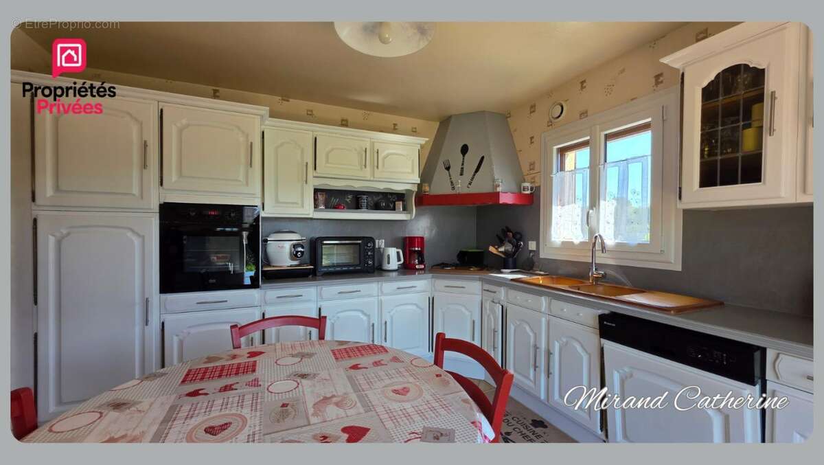 Maison familiale 4 chambres - Sous-sol total - Terrain 1 600 m² - Charmont-sous-Barbuise - photo 6