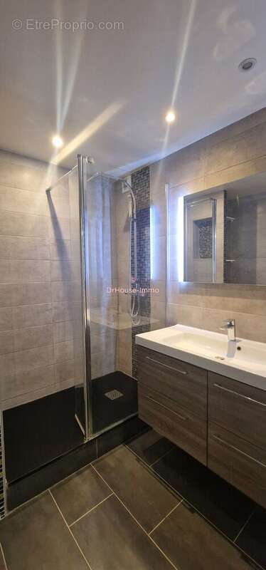 Appartement à CORBEIL-ESSONNES