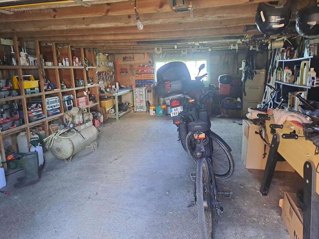 Maison à SAINTE-BAZEILLE