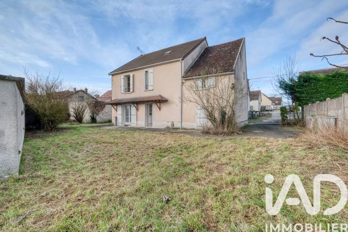 Photo 1 - Maison à MOUROUX