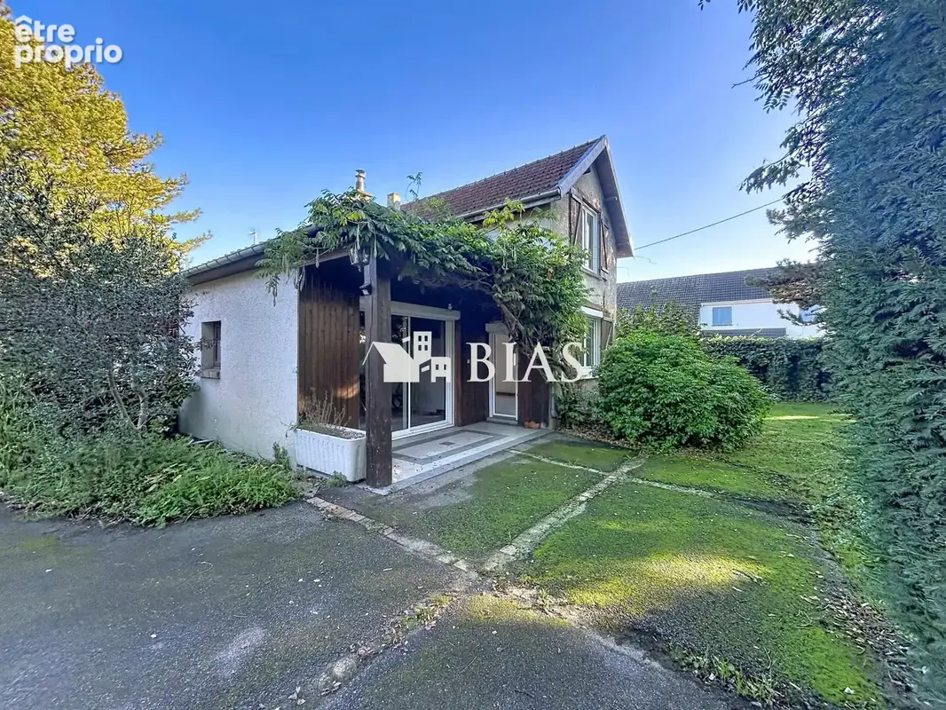 Maison 5 pièces 112 m² à vendre à Saint-Aubin-Les-Elbeuf (76410) - photo 1