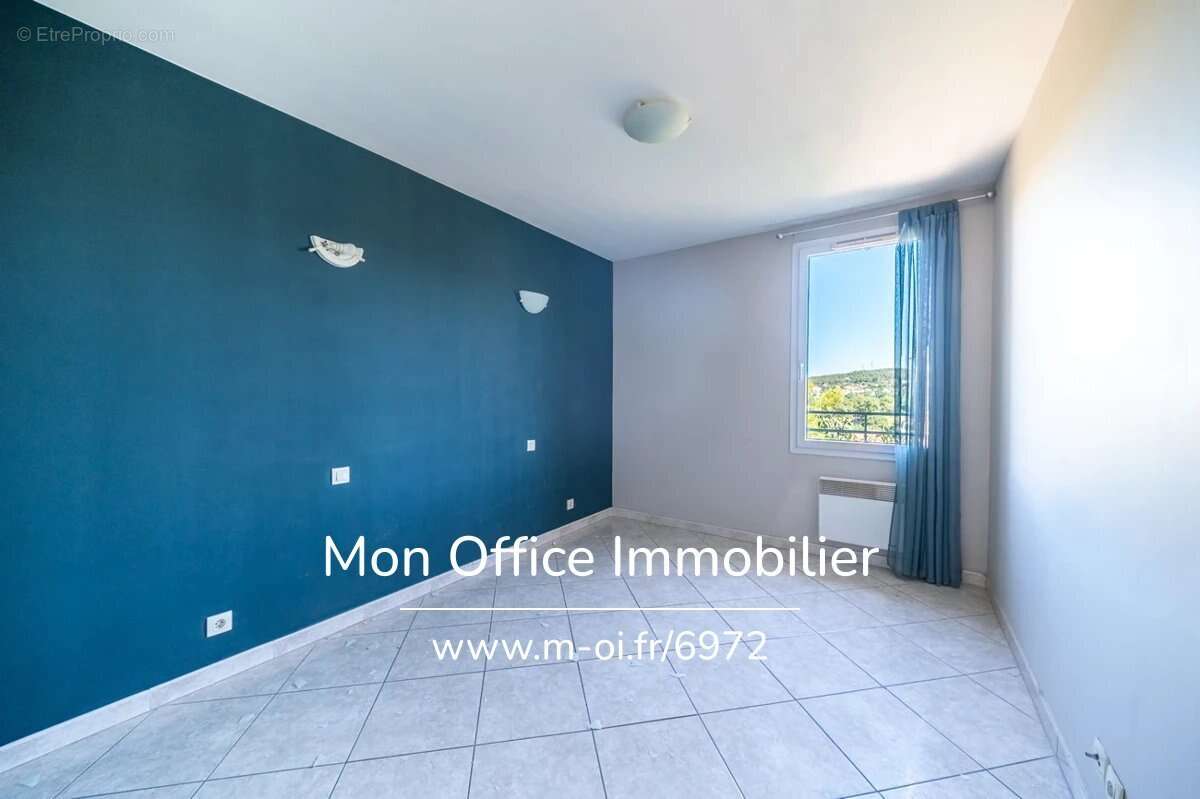 Appartement à MARSEILLE-11E