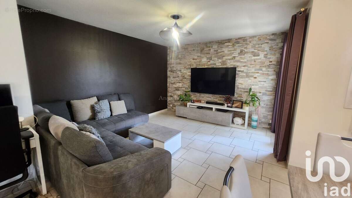 Photo 4 - Appartement à LIEUSAINT