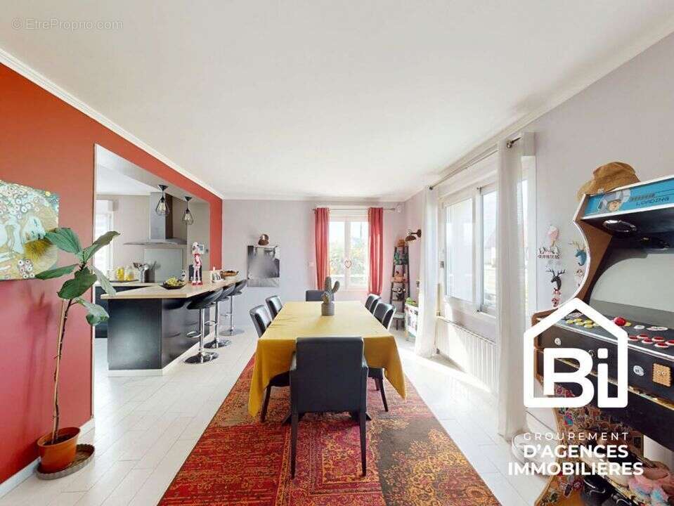 Maison à OUISTREHAM