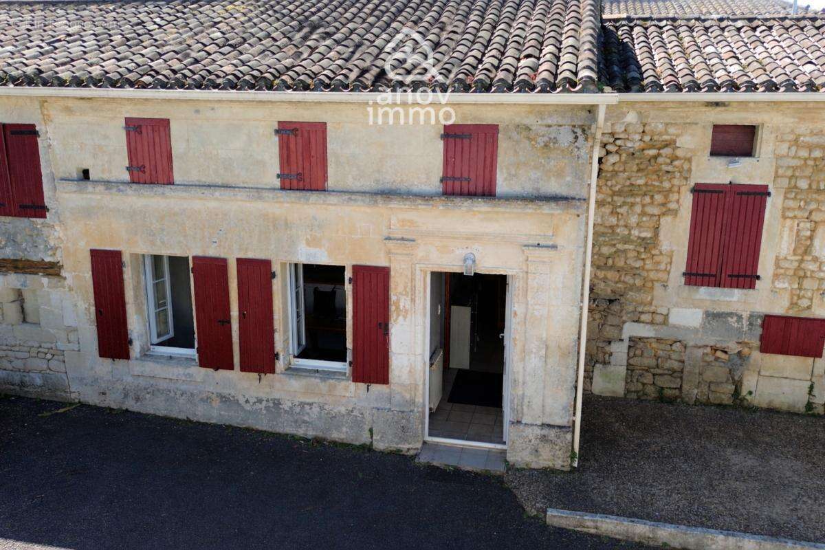 Maison à CHAMPMILLON