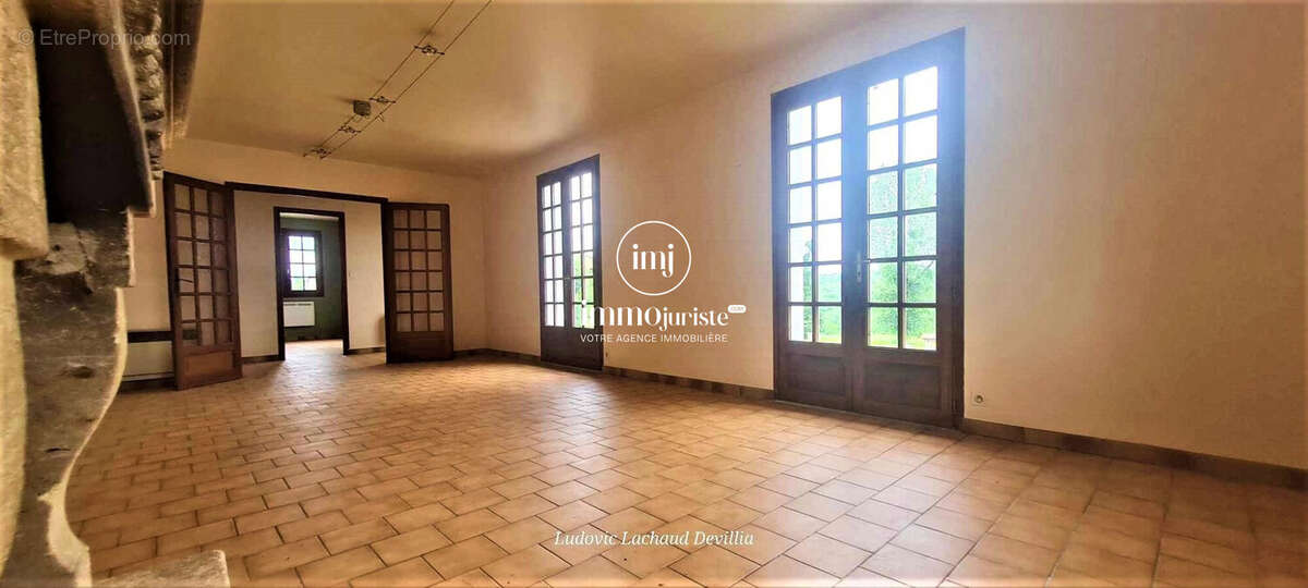 Maison 105 m² à Payzac  - photo 4