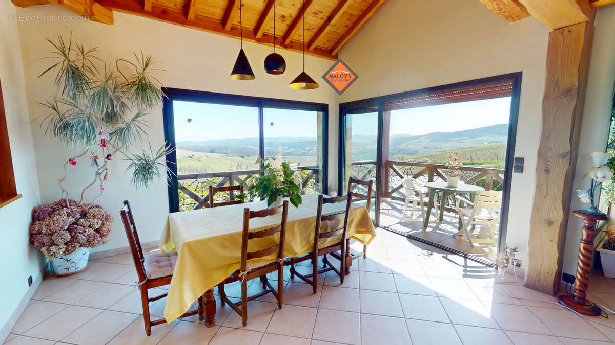 Maison à LE BOIS-D'OINGT