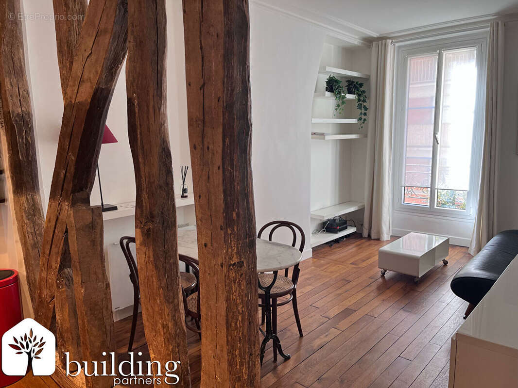 Appartement à PARIS-17E