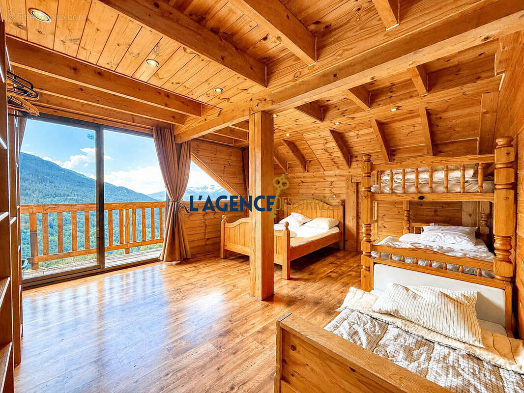 Maison 259 m² à Les Orres  - photo 8