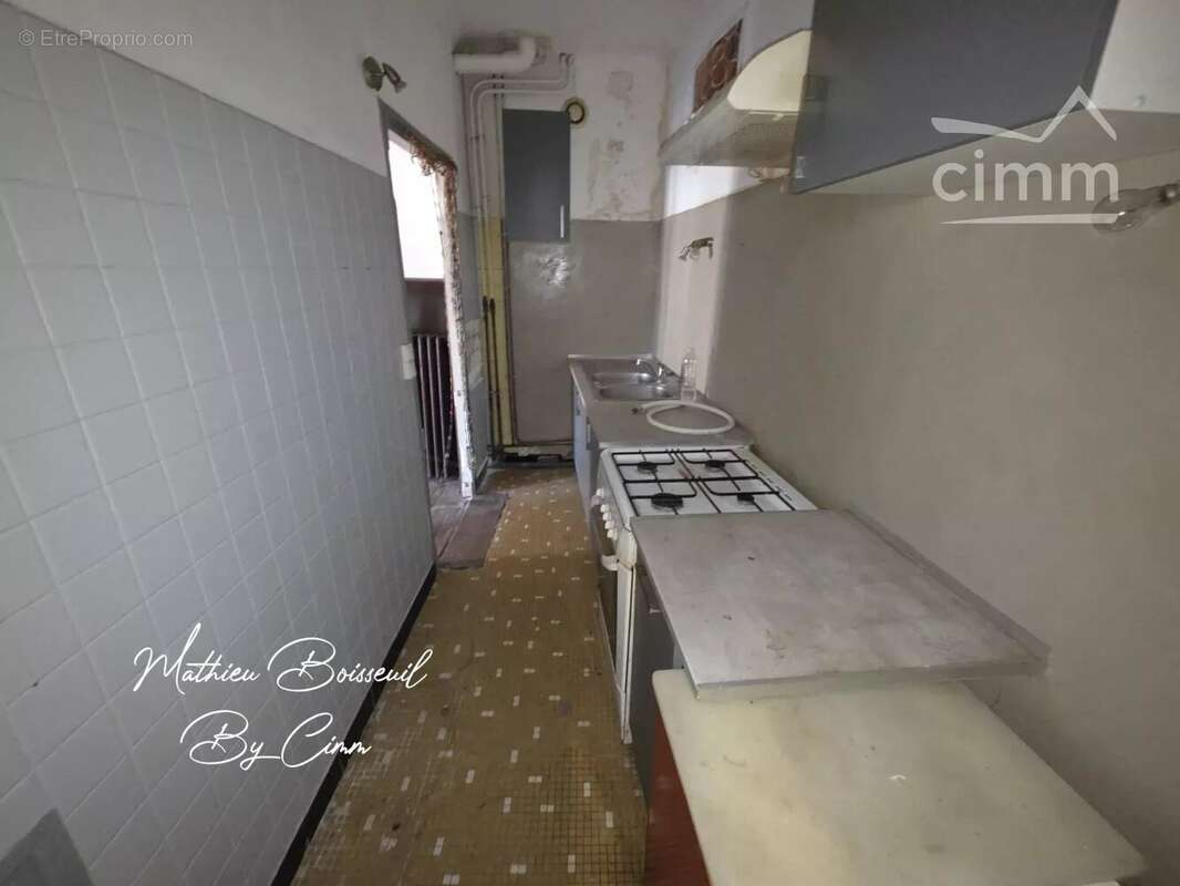 Maison de Ville à rénover à Montignac-Lascaux - photo 9