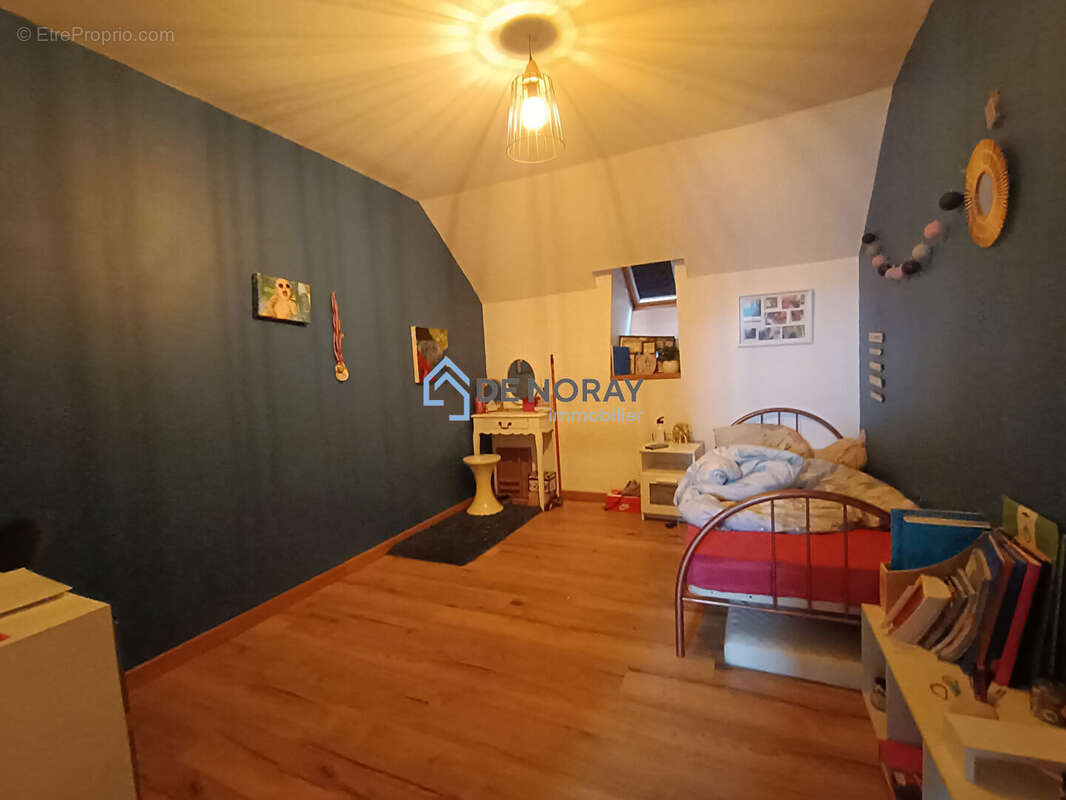 Maison à DAME-MARIE-LES-BOIS