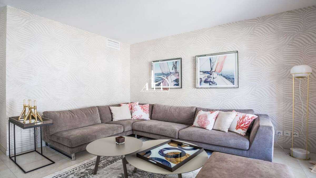 Appartement à SAINT-TROPEZ