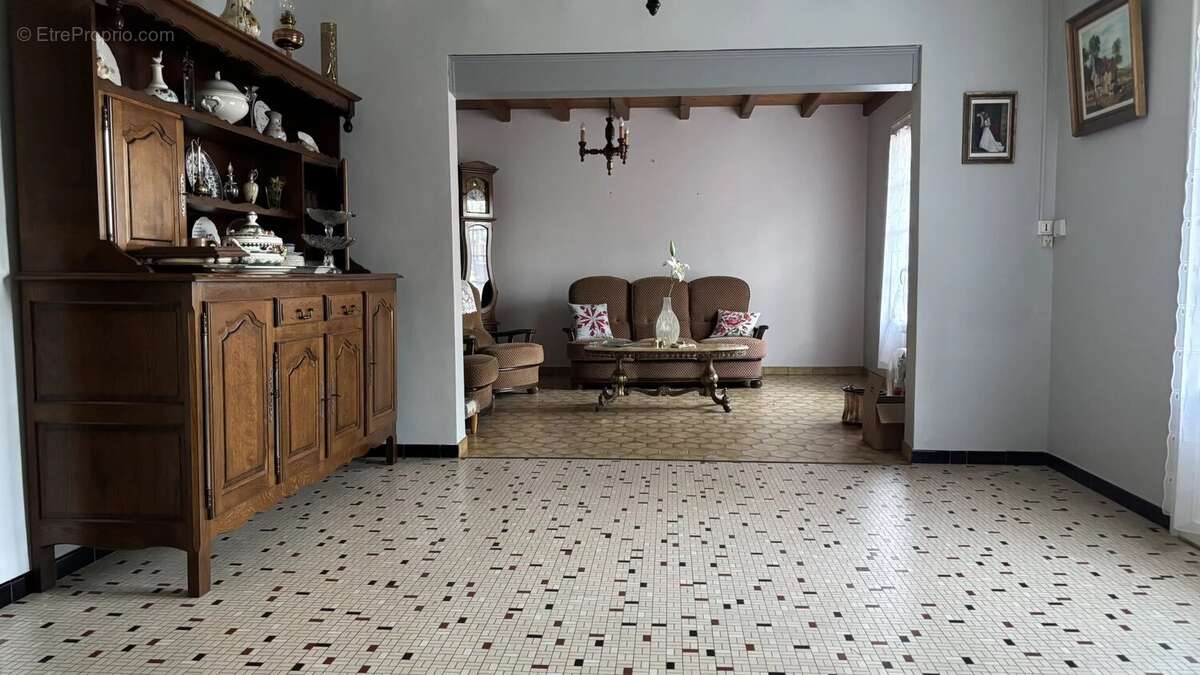 Maison de campagne avec dépendances - photo 5