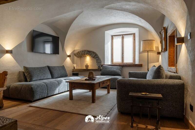 Appartement à LA SALLE-LES-ALPES