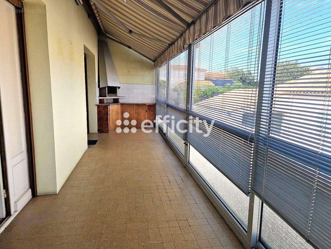 Maison 188 m² à Saint-Georges-De-Didonne  - photo 8