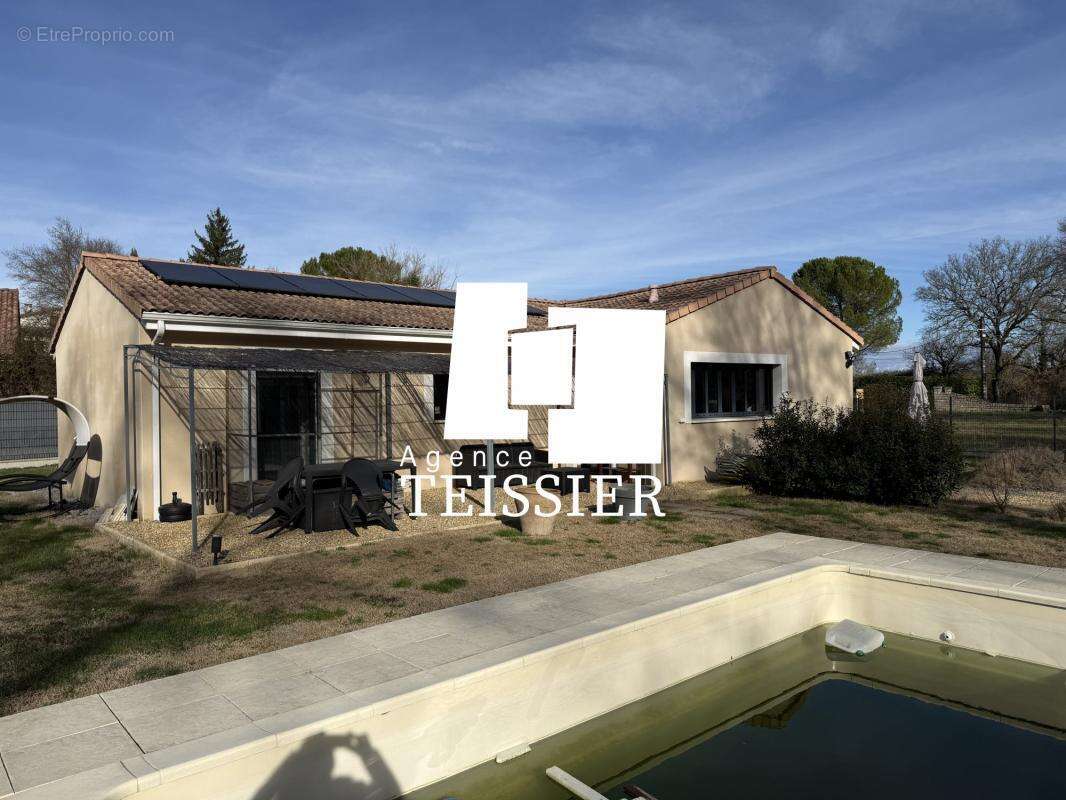 Maison à BERRIAS-ET-CASTELJAU